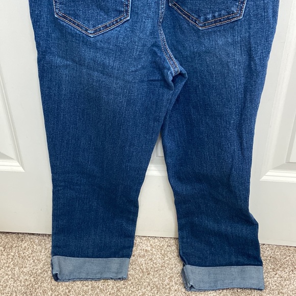 Old Navy Maternity Denim Capris with Full Tummy Panel - Picture 6 of 8